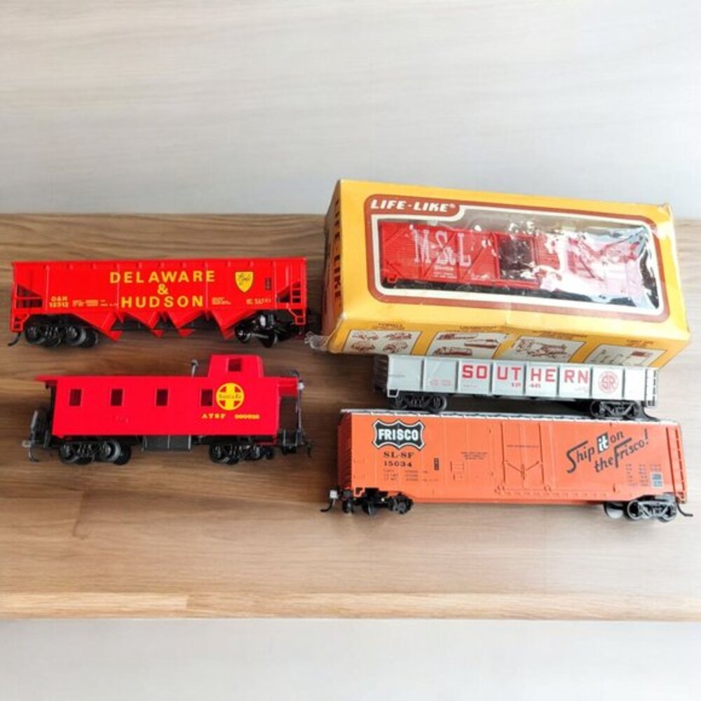 Bachmann Mantua Life-Like HO Scale Train Lot Boxcars‎ Trains Vintage